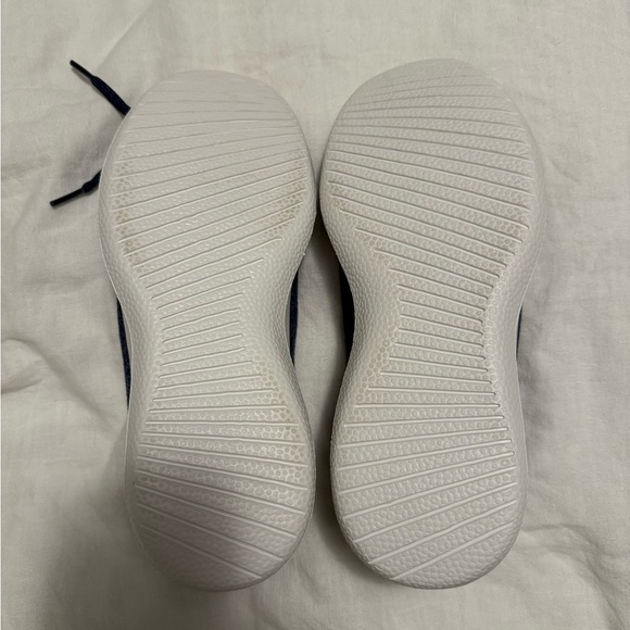 NWOT Allbirds Tree Runner Sneaker in Navy - Picture 3 of 4